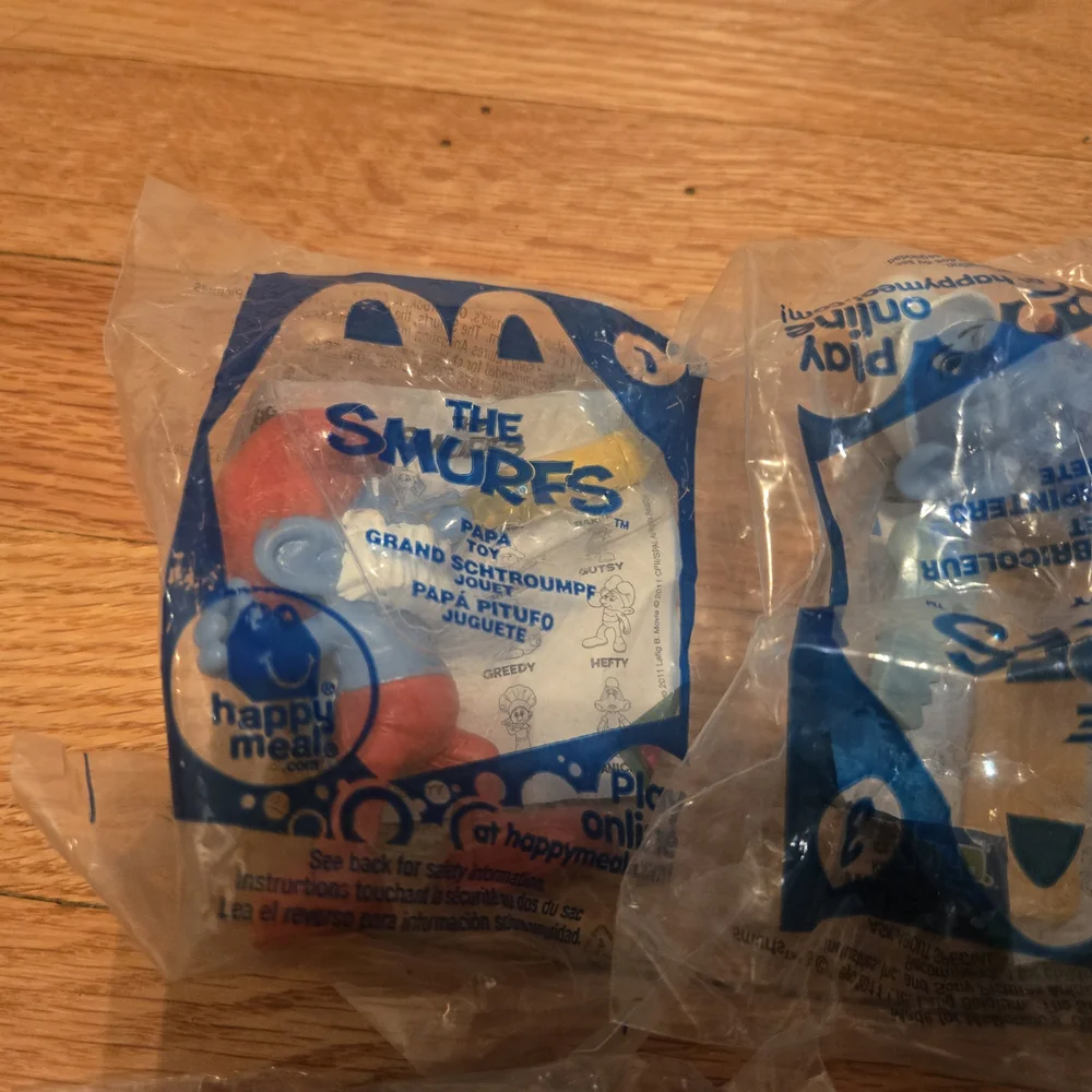 Vibrant Blue Smurfs Party Favors in Clear Bags